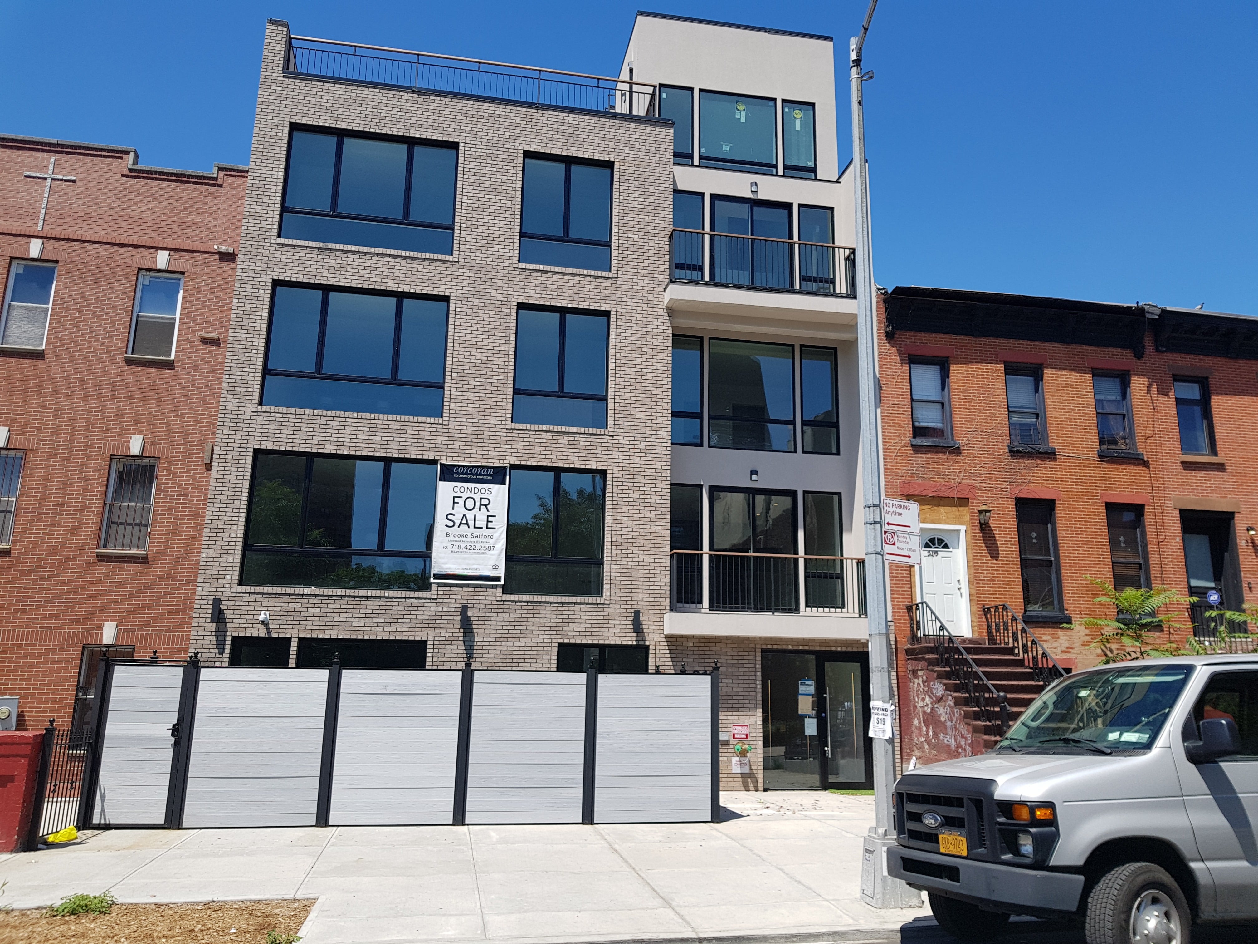 Hart 311 St., Brooklyn, NY